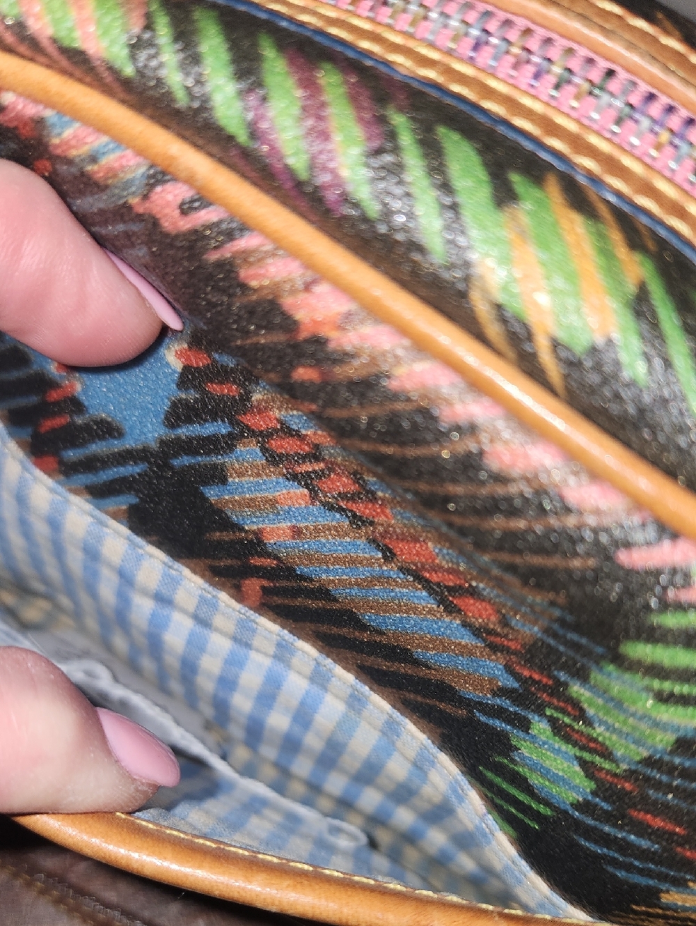 Dooney & Bourke Vintage Leather Rainbow Plaid Crossbody Baguette Pink Blue Y2K - Picture 10 of 16
